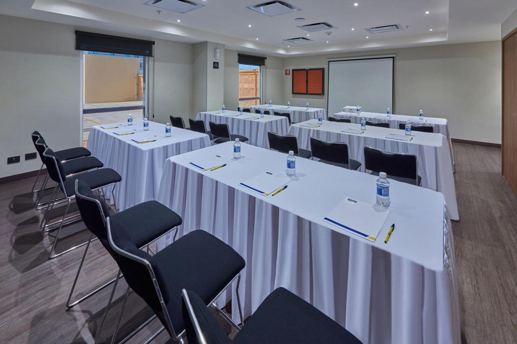 City Express By Marriott Tijuana Otay Exterior photo